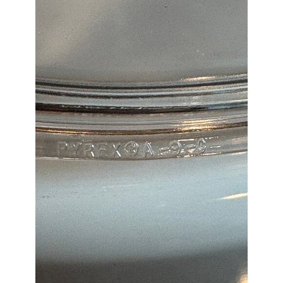 Vintage Corning Ware Blue Cornflower 3 qt Casserole with Lid Excellent Cond - Picture 6 of 13